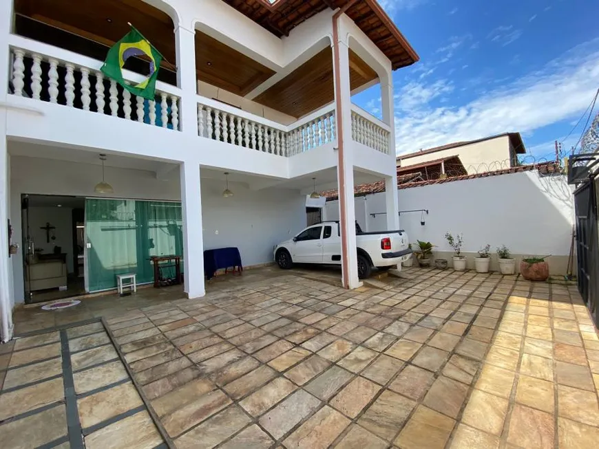 Foto 1 de Casa com 4 Quartos à venda, 360m² em Ilha dos Araujos, Governador Valadares