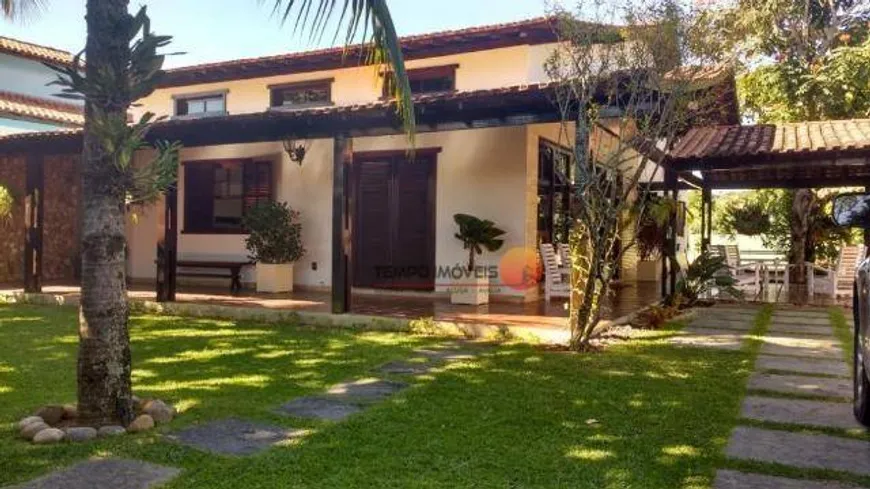 Foto 1 de Casa com 4 Quartos à venda, 244m² em Camboinhas, Niterói