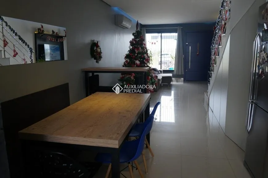 Foto 1 de Casa com 2 Quartos à venda, 85m² em Hípica, Porto Alegre