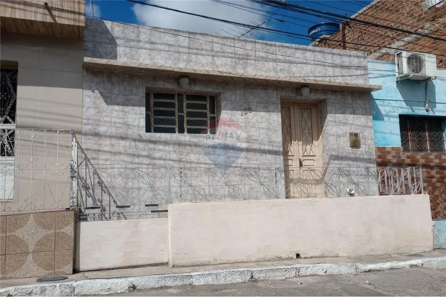 Foto 1 de Casa com 2 Quartos à venda, 85m² em Salgado, Caruaru