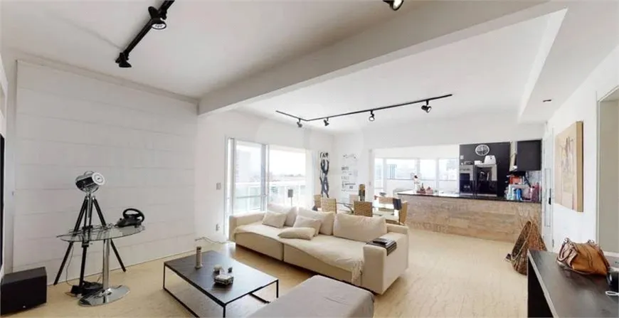 Foto 1 de Apartamento com 2 Quartos à venda, 166m² em Centro, São Paulo