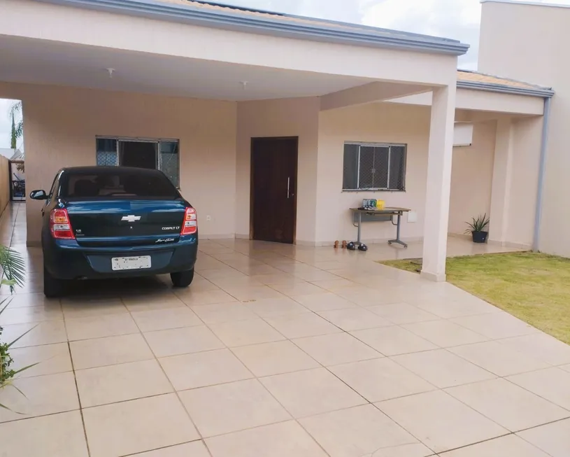 Foto 1 de Casa com 3 Quartos à venda, 180m² em Setor Habitacional Vicente Pires, Brasília