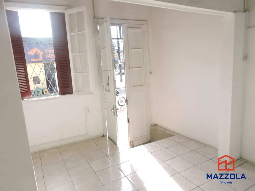 Foto 1 de Ponto Comercial para alugar, 18m² em Medianeira, Porto Alegre