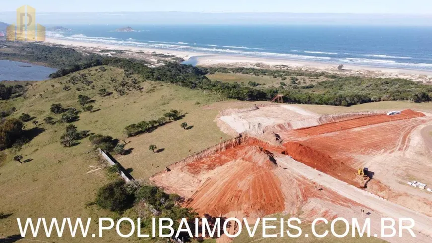 Foto 1 de Lote/Terreno à venda, 619m² em Vila Nova, Imbituba