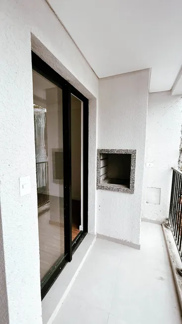 Foto 1 de Apartamento com 2 Quartos à venda, 56m² em Água Verde, Curitiba