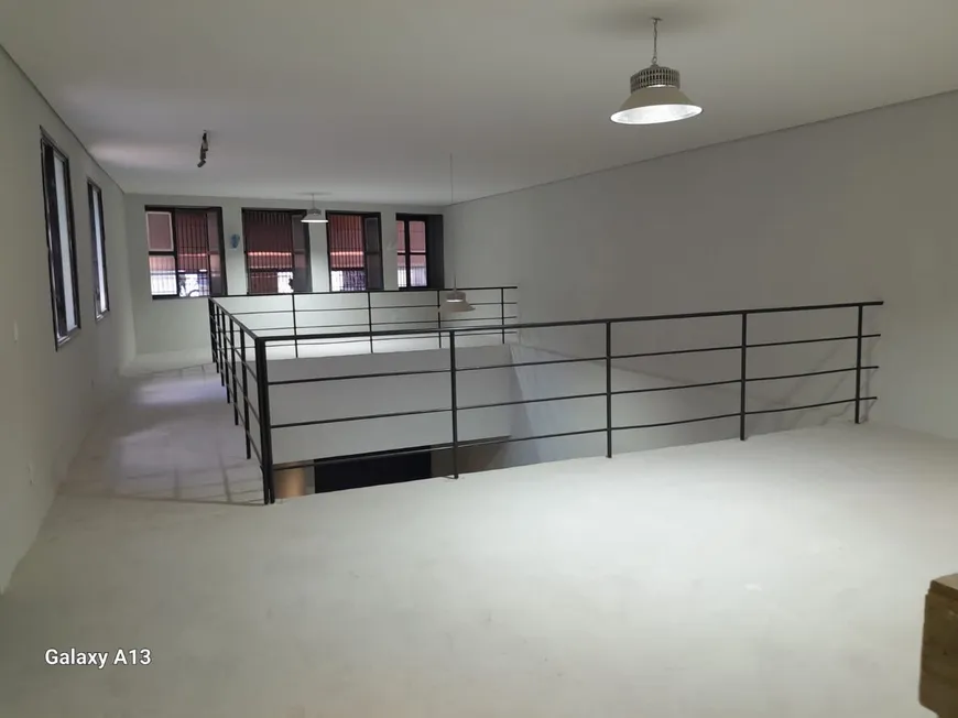 Foto 1 de Ponto Comercial à venda, 400m² em São Cristóvão, Rio de Janeiro