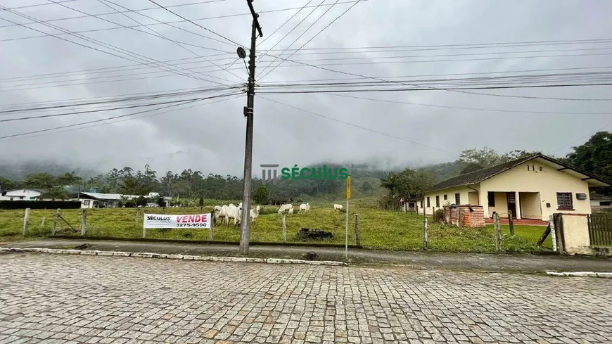 Foto 1 de Lote/Terreno à venda, 1759m² em Santa Luzia, Jaraguá do Sul