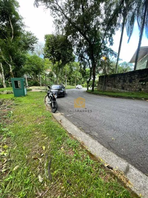 Foto 1 de Lote/Terreno à venda, 1600m² em Barra da Tijuca, Rio de Janeiro