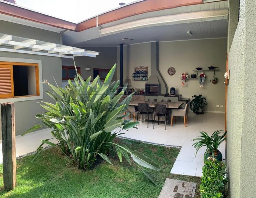 Foto 1 de Casa com 3 Quartos à venda, 255m² em Jardim das Indústrias, São José dos Campos