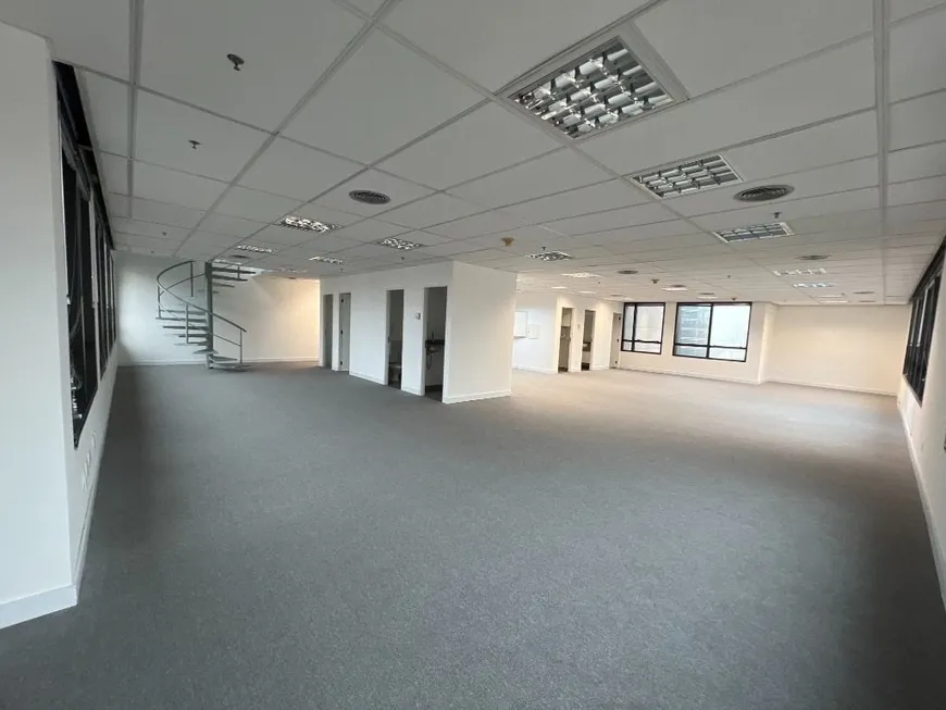 Foto 1 de Sala Comercial para alugar, 222m² em Vila Olímpia, São Paulo