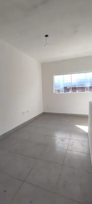 Foto 1 de Casa de Condomínio com 2 Quartos à venda, 48m² em Maracanã, Praia Grande
