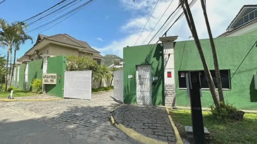 Foto 1 de Lote/Terreno à venda, 244m² em Vargem Pequena, Rio de Janeiro