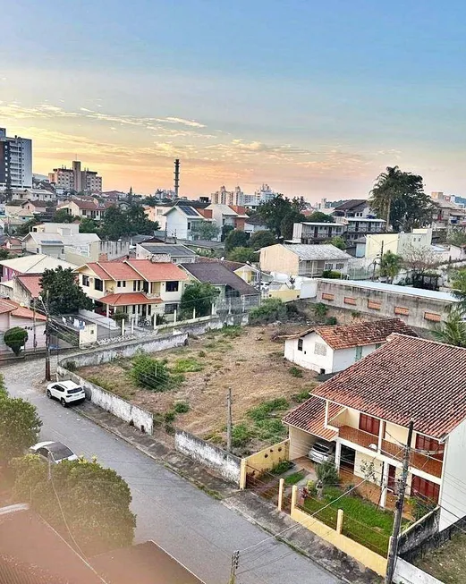 Foto 1 de Lote/Terreno à venda, 1050m² em Coloninha, Florianópolis