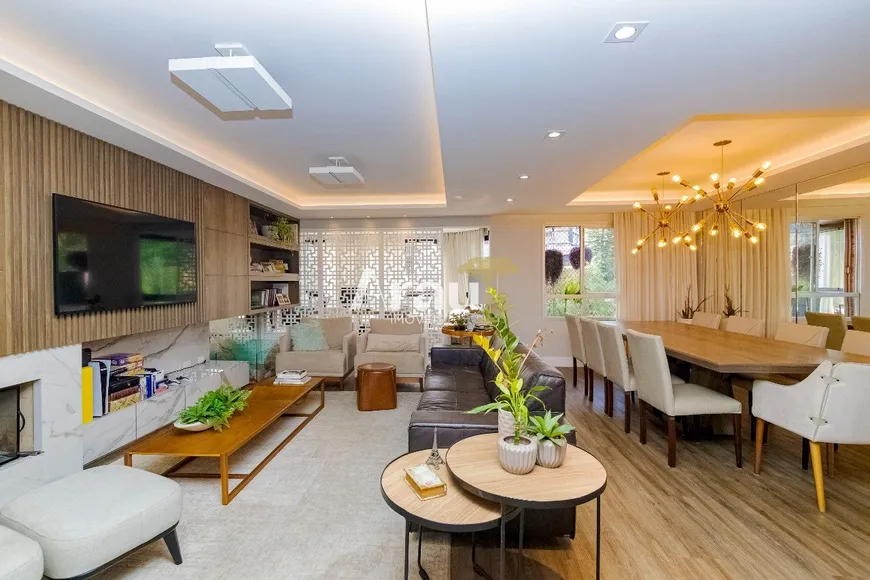 Foto 1 de Apartamento com 3 Quartos à venda, 150m² em Juvevê, Curitiba