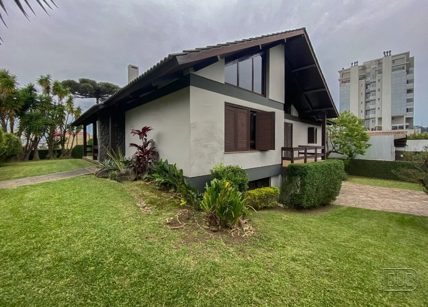 Foto 1 de Casa com 4 Quartos para venda ou aluguel, 407m² em Bela Vista, Caxias do Sul