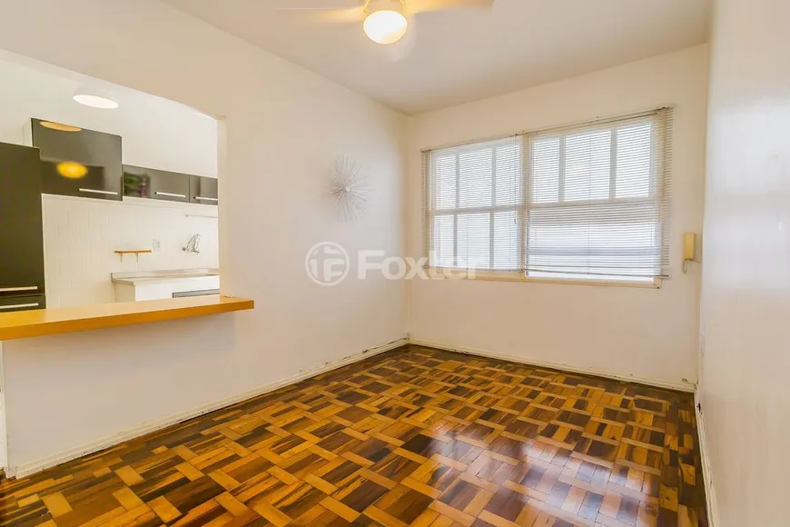 Foto 1 de Apartamento com 1 Quarto à venda, 47m² em Auxiliadora, Porto Alegre