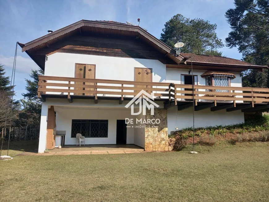 Foto 1 de Casa com 3 Quartos à venda, 358m² em Vale Encantado, Campos do Jordão