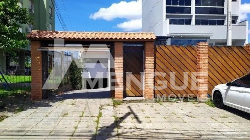 Foto 1 de Casa com 4 Quartos à venda, 430m² em Vila Jardim, Porto Alegre