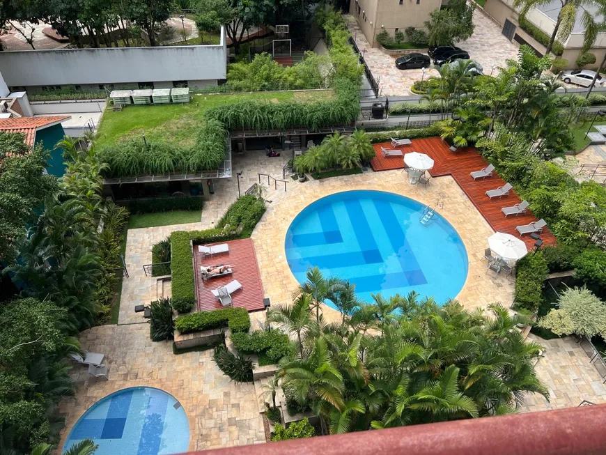 Foto 1 de Apartamento com 3 Quartos à venda, 144m² em Jardim Paulistano, São Paulo