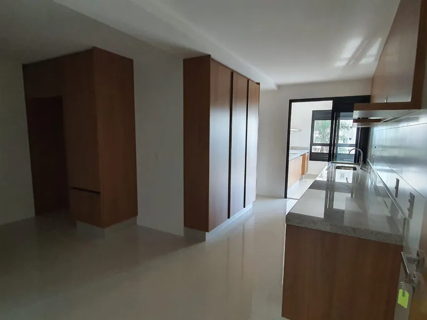 Foto 1 de Apartamento com 4 Quartos à venda, 221m² em Setor Marista, Goiânia