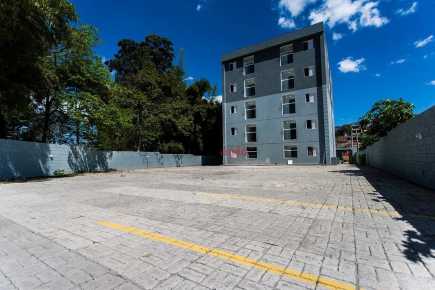 Foto 1 de Apartamento com 2 Quartos à venda, 46m² em Cidade Soberana, Guarulhos