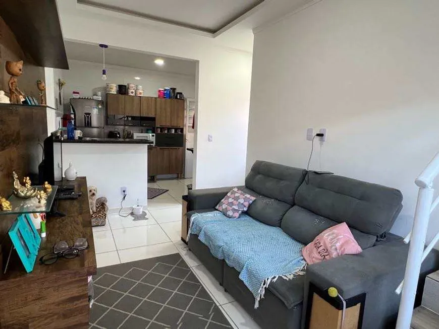 Foto 1 de Casa de Condomínio com 2 Quartos à venda, 65m² em Nova Mirim, Praia Grande