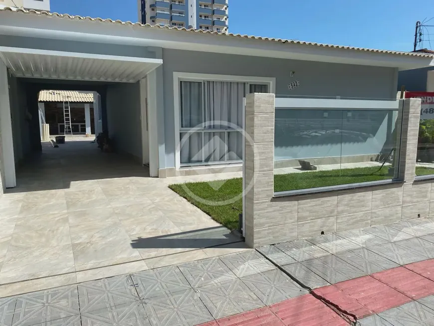 Foto 1 de Casa com 3 Quartos à venda, 180m² em Ipiranga, São José
