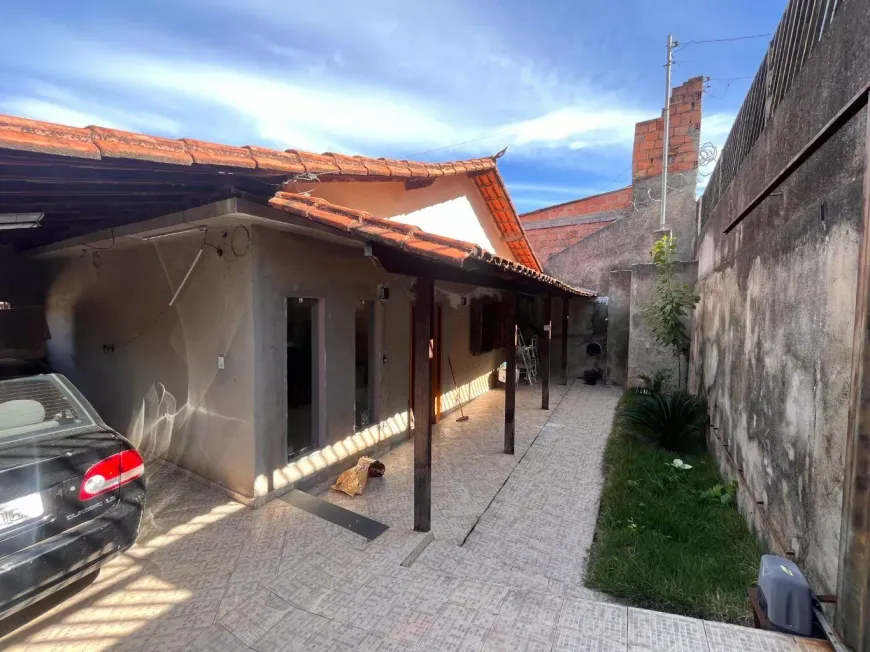 Foto 1 de Casa com 3 Quartos à venda, 360m² em Justinópolis, Ribeirão das Neves