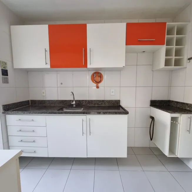 Foto 1 de Apartamento com 3 Quartos para alugar, 70m² em Japiim, Manaus