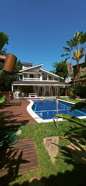Foto 1 de Casa de Condomínio com 3 Quartos para alugar, 190m² em Baleia, São Sebastião