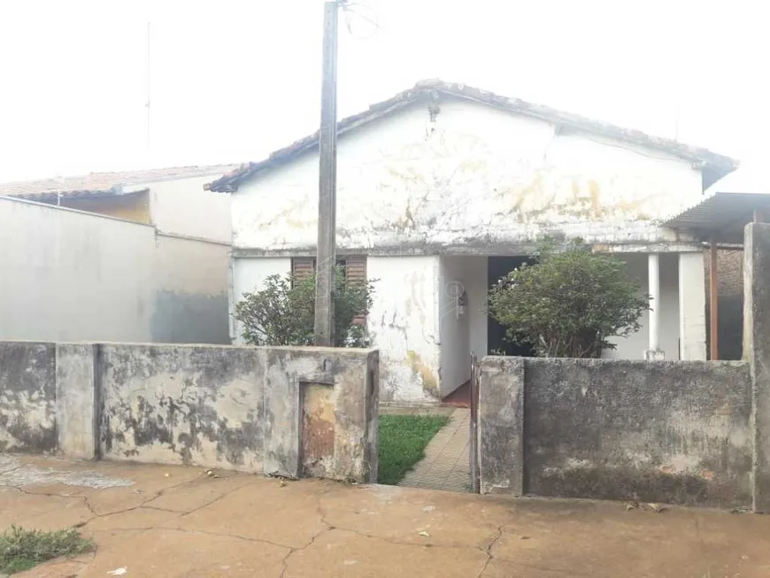 Foto 1 de Casa com 2 Quartos à venda, 74m² em Centro, Santa Lúcia