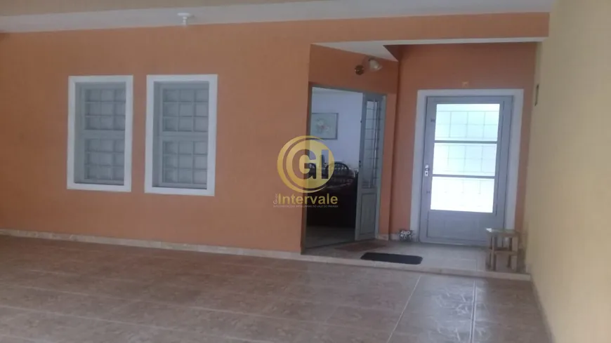 Foto 1 de Casa com 3 Quartos à venda, 203m² em Vila Aprazivel, Jacareí