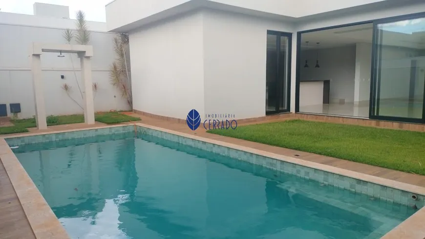 Foto 1 de Sobrado com 4 Quartos à venda, 373m² em Residencial Anaville, Anápolis