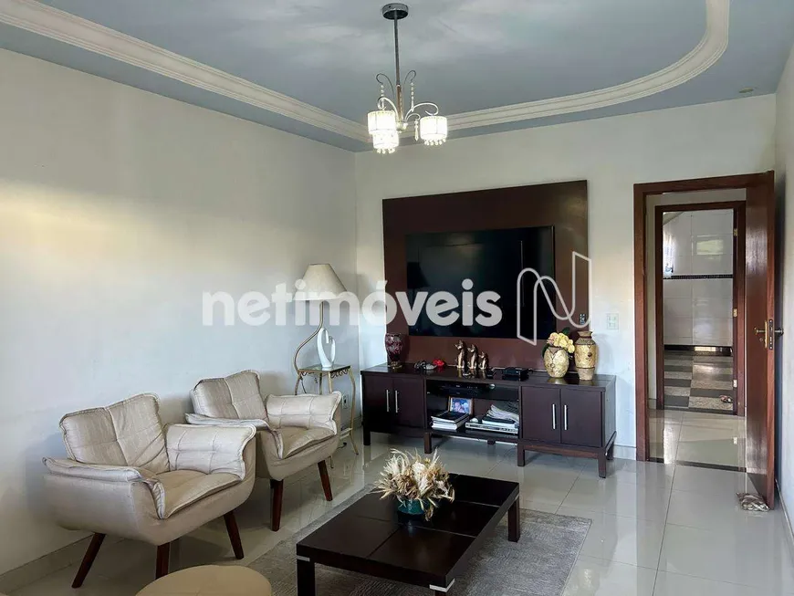 Foto 1 de Casa com 6 Quartos à venda, 283m² em Jardim Camburi, Vitória