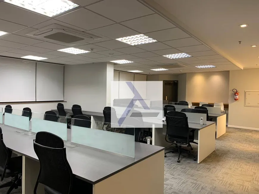 Foto 1 de Sala Comercial para alugar, 300m² em Vila Olímpia, São Paulo