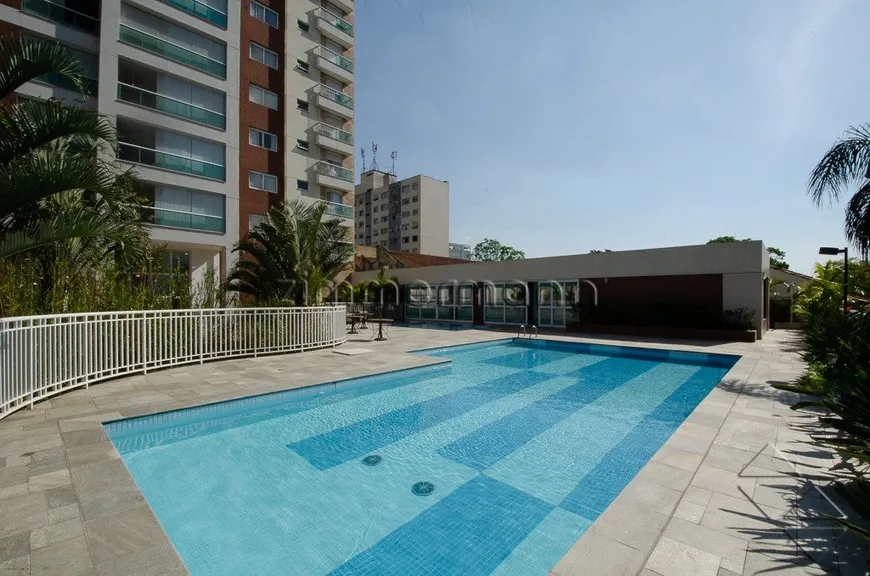 Foto 1 de Apartamento com 4 Quartos à venda, 240m² em Vila Romana, São Paulo