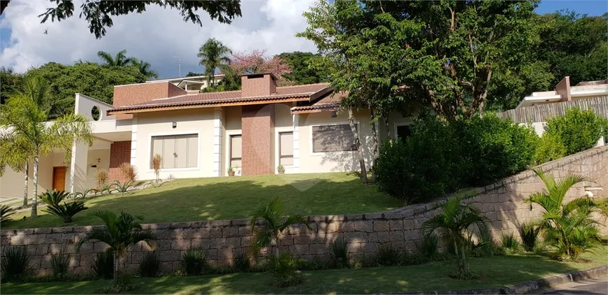 Foto 1 de Casa de Condomínio com 3 Quartos à venda, 347m² em Bairro Marambaia, Vinhedo