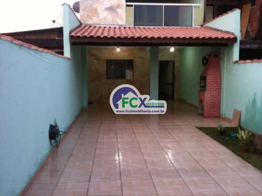 Foto 1 de Casa com 2 Quartos à venda, 134m² em Jardim Marilú, Itanhaém
