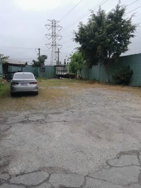 Foto 1 de Galpão/Depósito/Armazém para alugar, 550m² em Dos Casa, São Bernardo do Campo