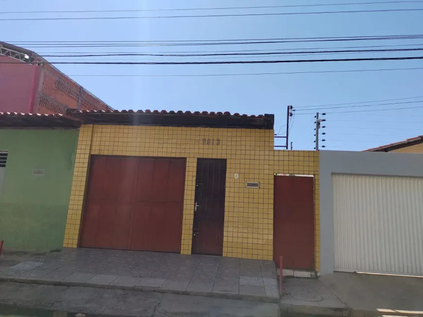 Foto 1 de Casa com 2 Quartos à venda, 90m² em Pio XII, Teresina