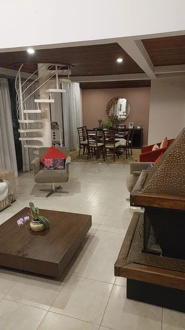 Foto 1 de Casa com 4 Quartos para venda ou aluguel, 300m² em Recanto Impla, Carapicuíba