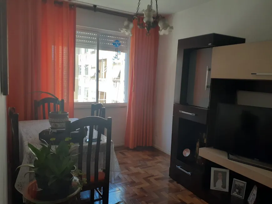 Foto 1 de Apartamento com 1 Quarto à venda, 42m² em Passo da Areia, Porto Alegre