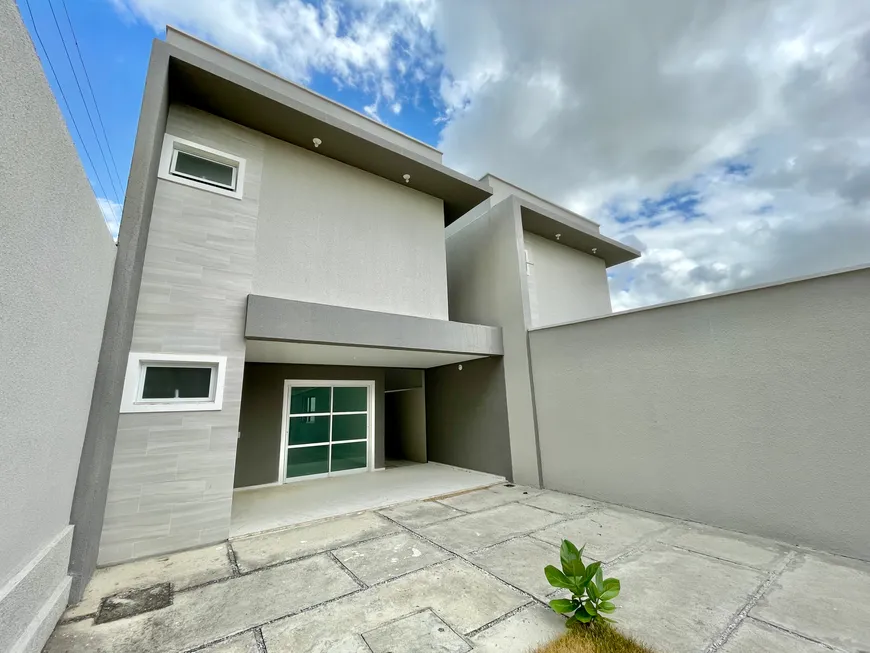 Foto 1 de Casa com 3 Quartos à venda, 142m² em Sapiranga, Fortaleza