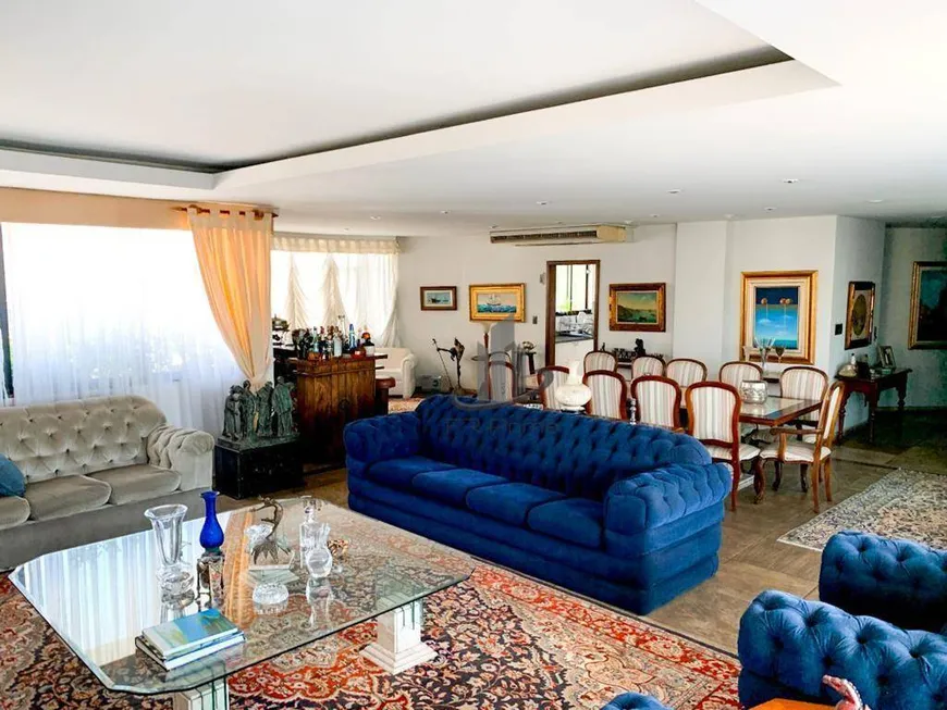 Foto 1 de Apartamento com 4 Quartos à venda, 600m² em Aterrado, Volta Redonda