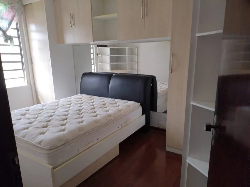 Foto 1 de Casa com 3 Quartos à venda, 210m² em Jardim Silveira, Barueri