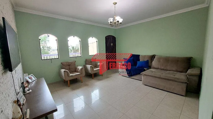 Foto 1 de Sobrado com 3 Quartos à venda, 245m² em Jardim Ipanema, Santo André