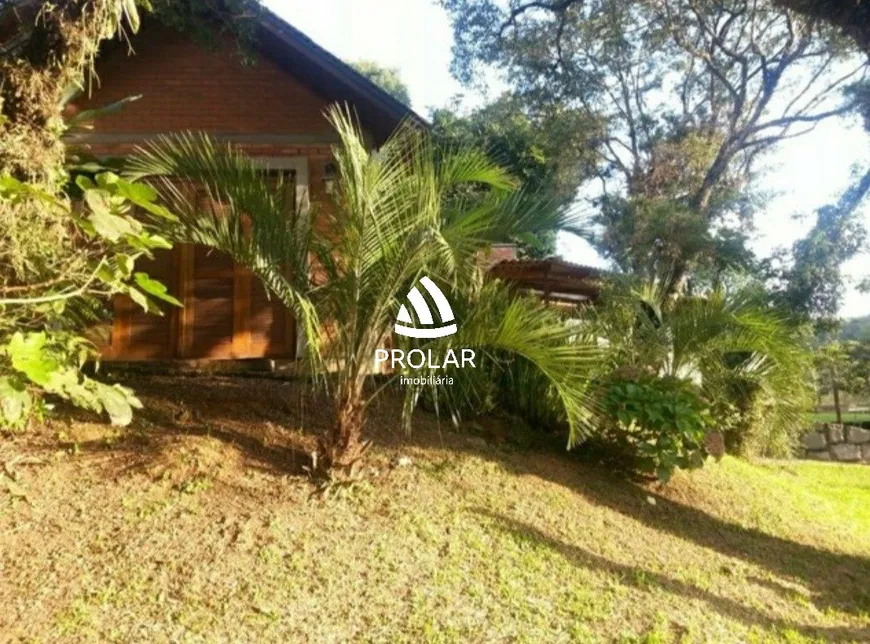 Foto 1 de Casa com 2 Quartos para alugar, 100m² em Ana Rech, Caxias do Sul