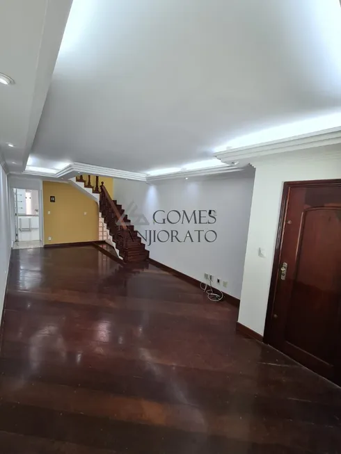Foto 1 de Casa com 3 Quartos à venda, 246m² em Vila Pires, Santo André