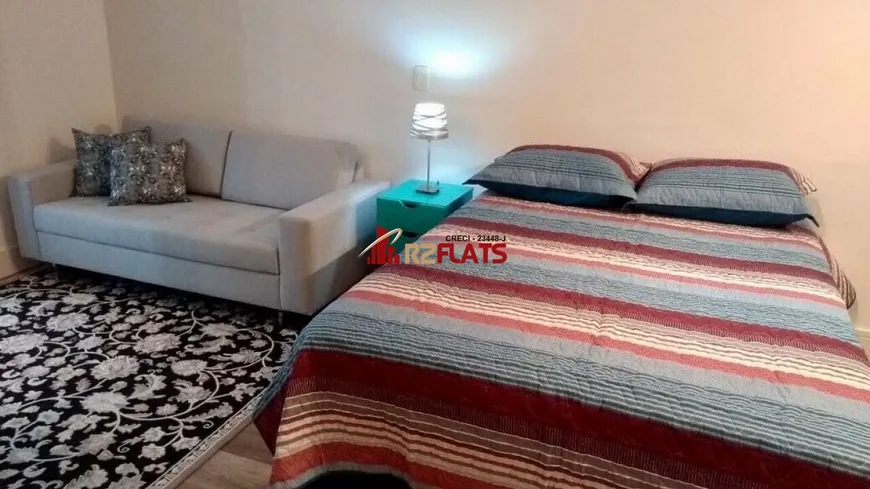 Foto 1 de Apartamento com 1 Quarto para alugar, 40m² em Moema, São Paulo