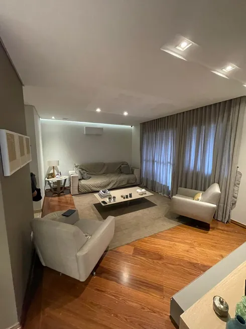 Foto 1 de Apartamento com 4 Quartos à venda, 138m² em Vila Sônia, São Paulo